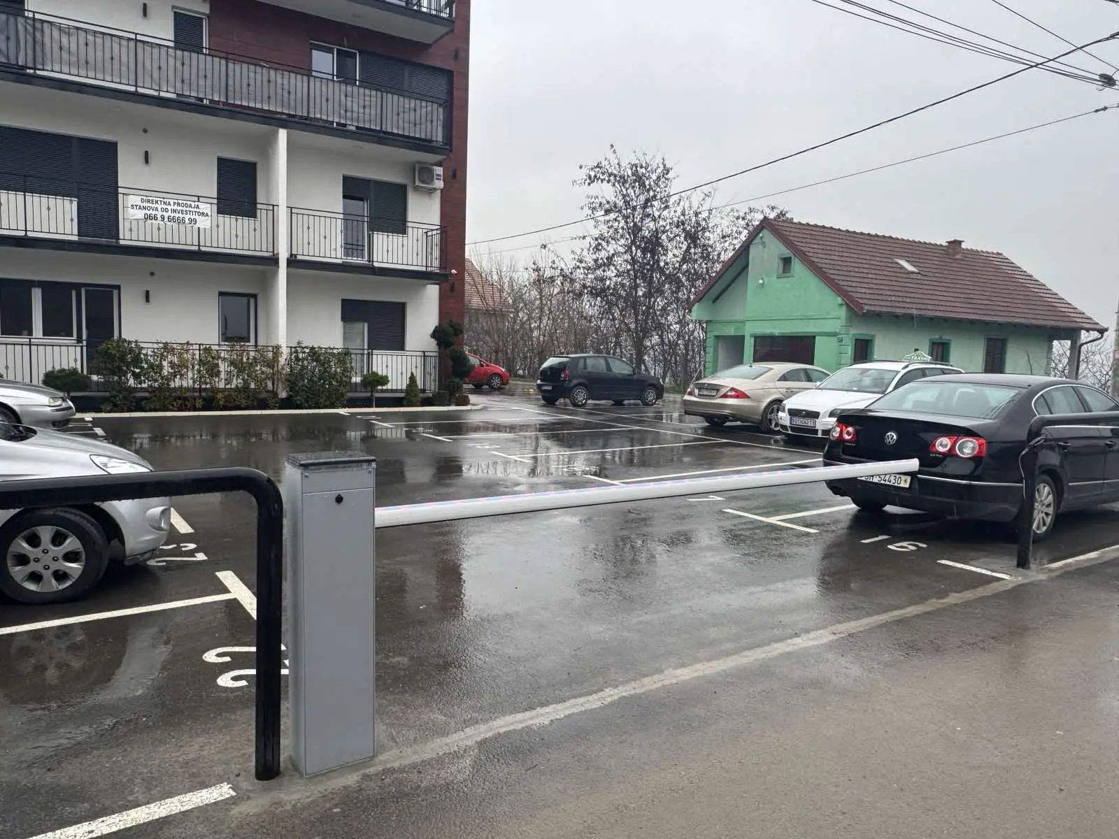 NAJKVALITETNIJA ZGRADA NA LEDINAMA ODMAH USELJIVA