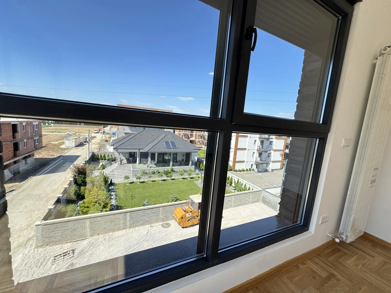 LUX NOVOGRADNJA SA GRAĐEVINSKOM DOZVOLOM