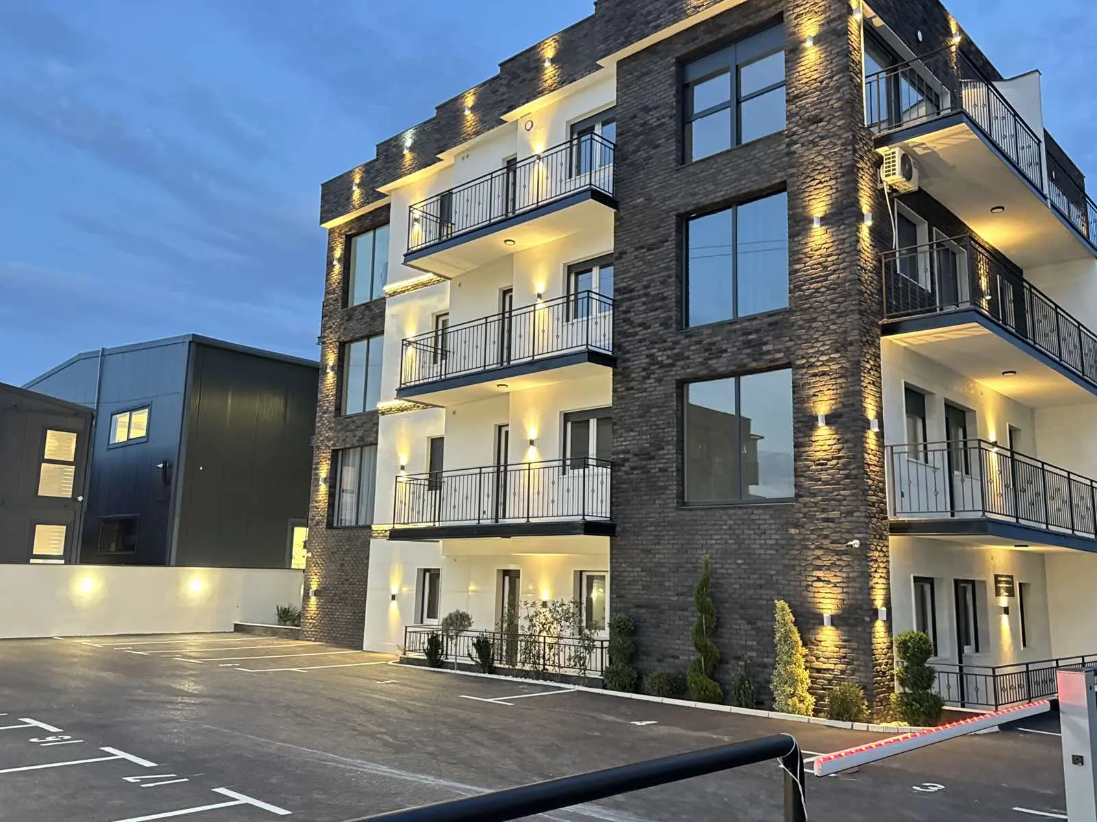 LUX STANOVI U STAMBENOM KOMPLEKSU OD 29 DO 73 M2