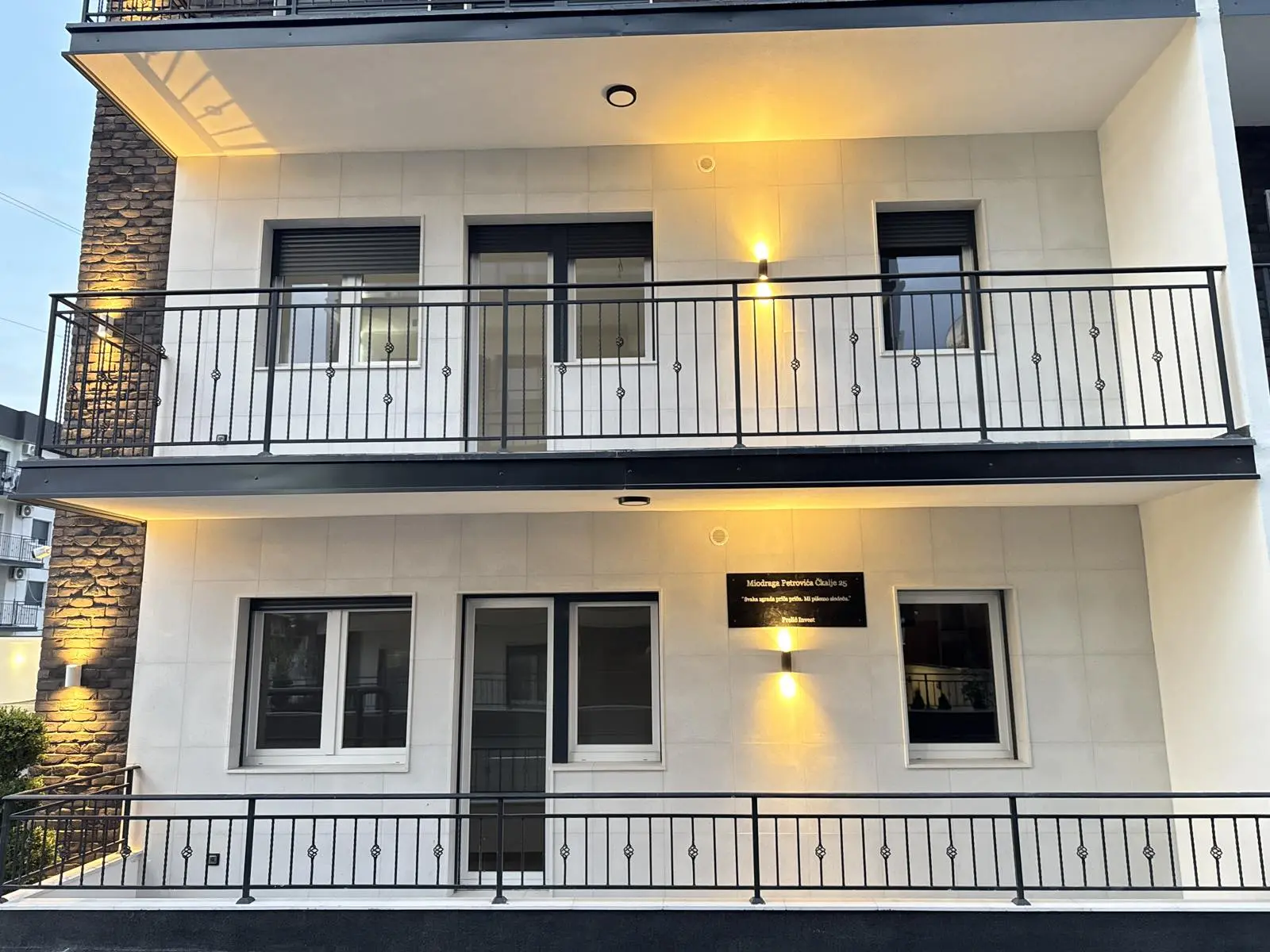 LUX STAN U PRIZEMLJU, NAJKVALITETNIJA NOVOGRADNJA NA LEDINAMA